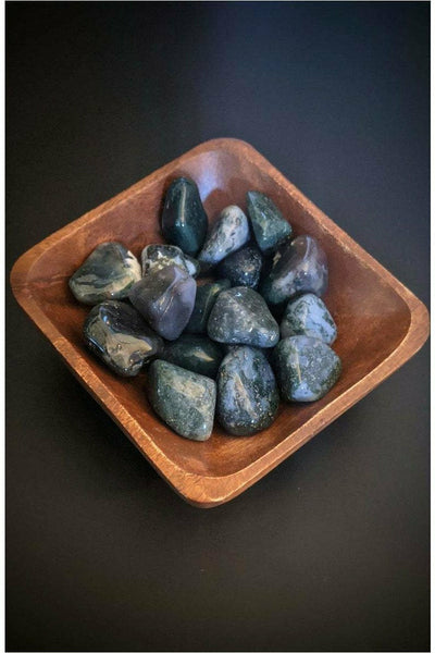 Tumbled Green Moss agate crystals - Balance & Abundance - 1 pc